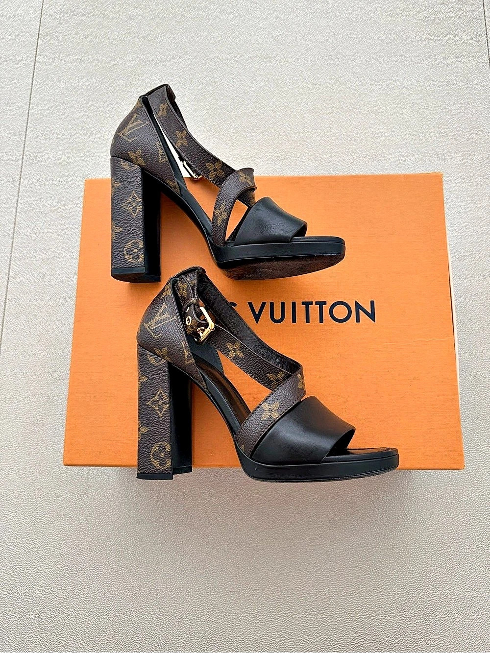 Louis Vuitton Monogram Heeled Sandals Black & Brown EU 37